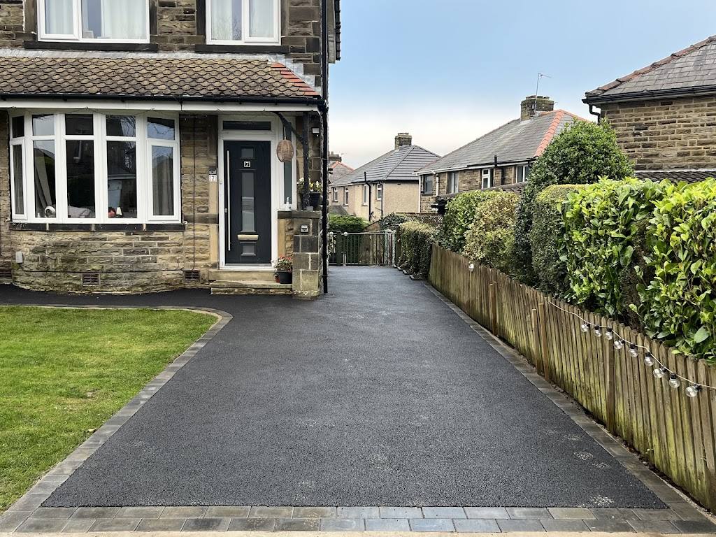 Tarmac with block paving